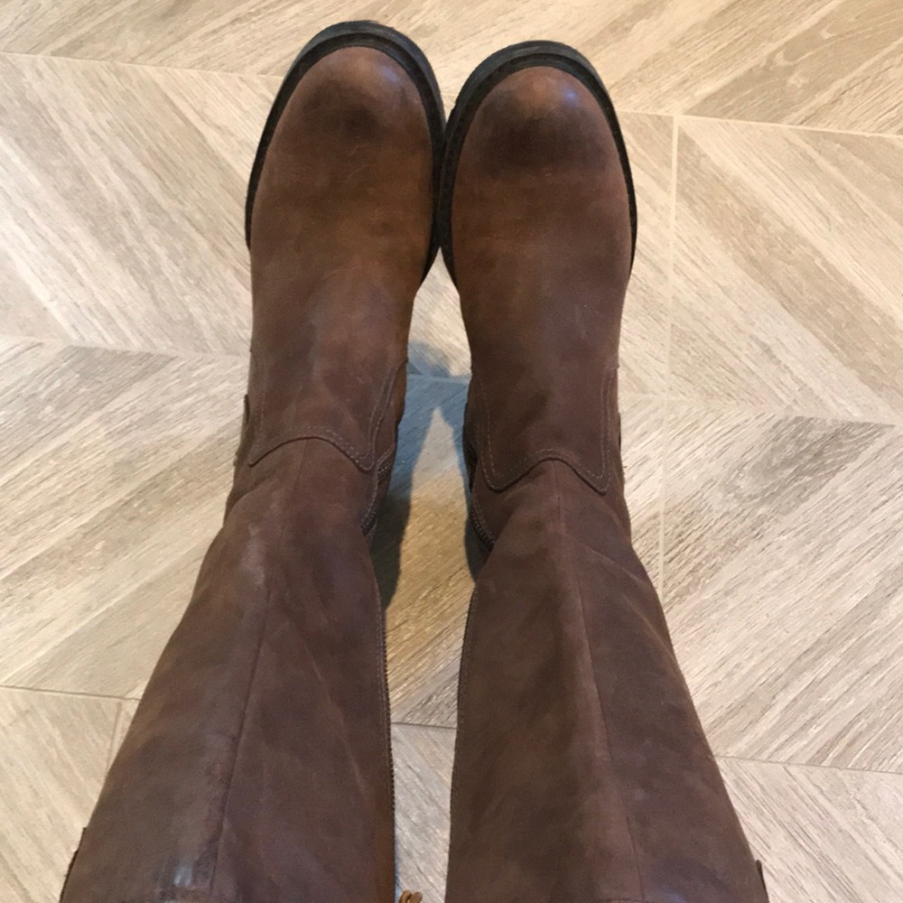 Brown leather Timberland boots
